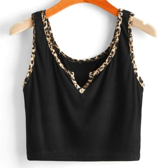 💞5/$18 Leopard Trim Crop Top - Picture 1 of 4